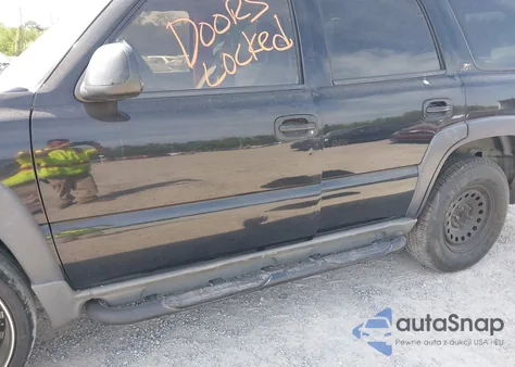 2003 Chevrolet Tahoe Z71 из США, поврежденный, VIN 1GNEK13Z53R190255